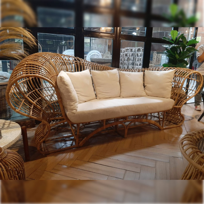 CATERPILLAR SOFA